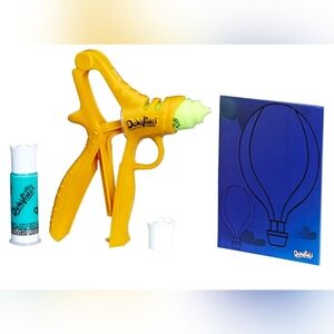 DaVinci Yellow Foam Paint Blaster Kit with Blue Stencil Board